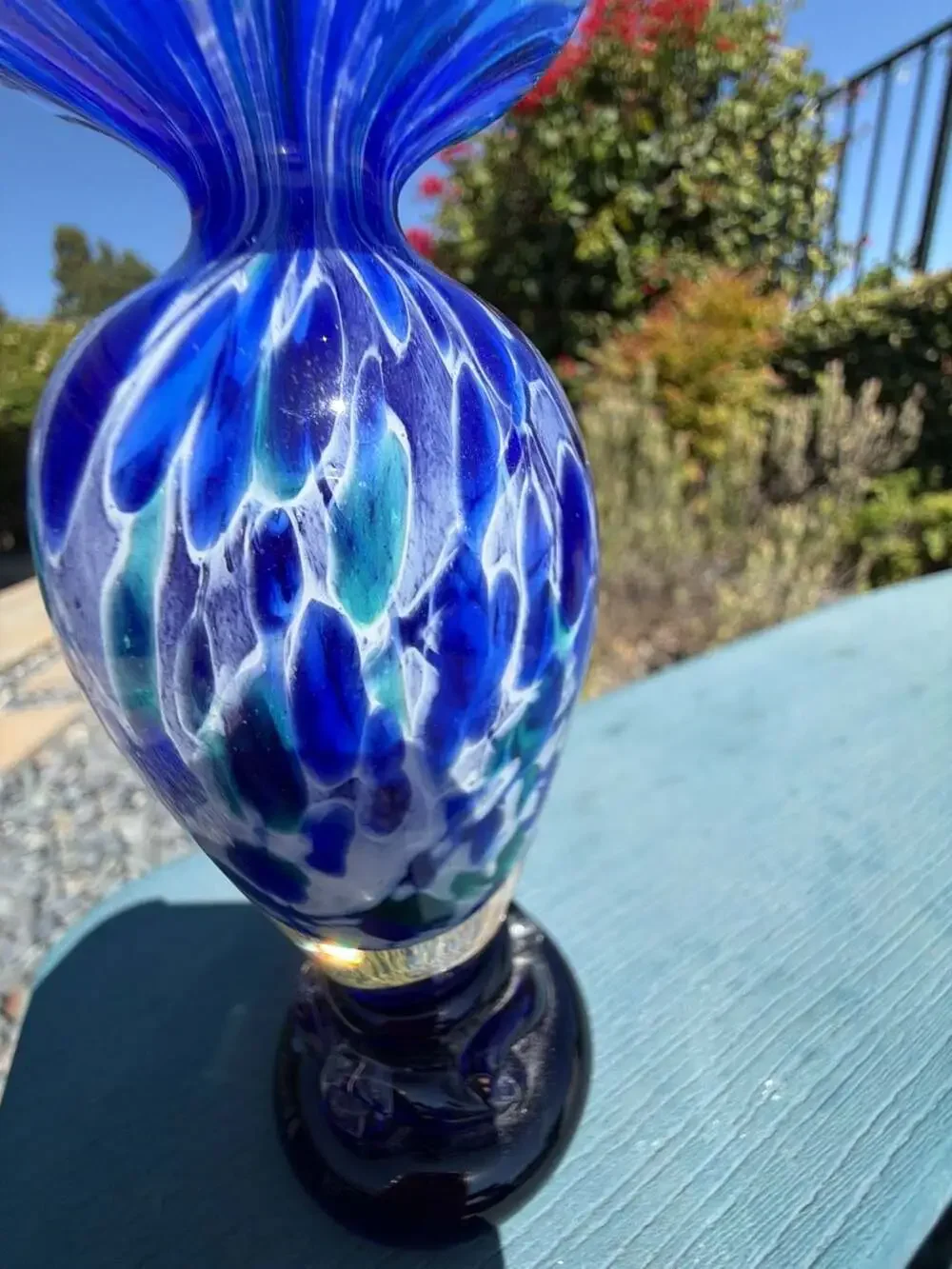 Lindsay Art Glass 2001 Hand Blown Blue Swirl Bud Vase